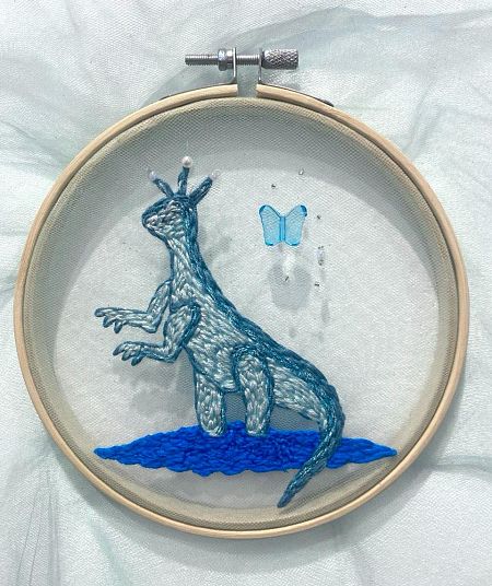 Дино в короне