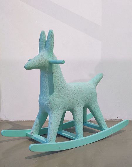 Лошадка-качалка